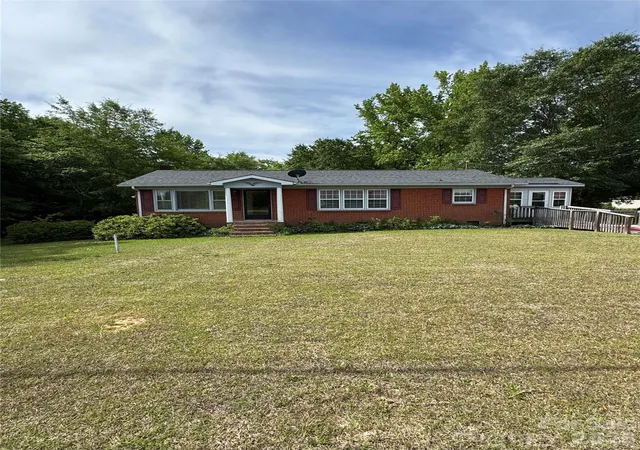 Homes for sale in Wadesboro, NC | 1100 Old Lilesville Rd, Wadesboro, NC 28170 | MLS# 4379901
