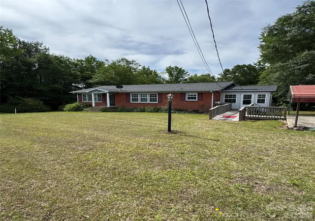 Homes for sale in Wadesboro, NC | 1100 Old Lilesville Rd, Wadesboro, NC 28170 | MLS# 4379901