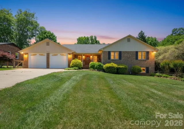 1st image of 725 Sunridge Dr #18, Lincolnton, NC 28092 | MLS# 4379909