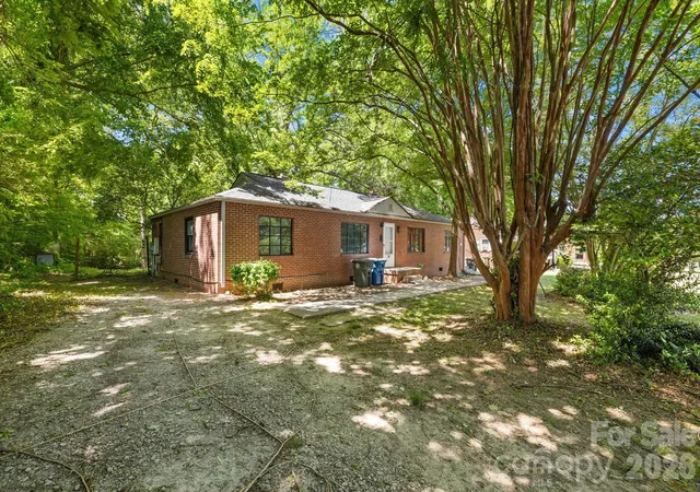 Photo 2 of Multi family home for sale at 317 W D Ave, Salisbury, NC 28144 | MLS# 4379914 | Listing updated on 2026-09-13