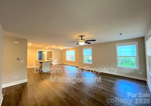 3rd image of 2546 Hemphill St, Charlotte, NC 28208 | MLS# 4379918