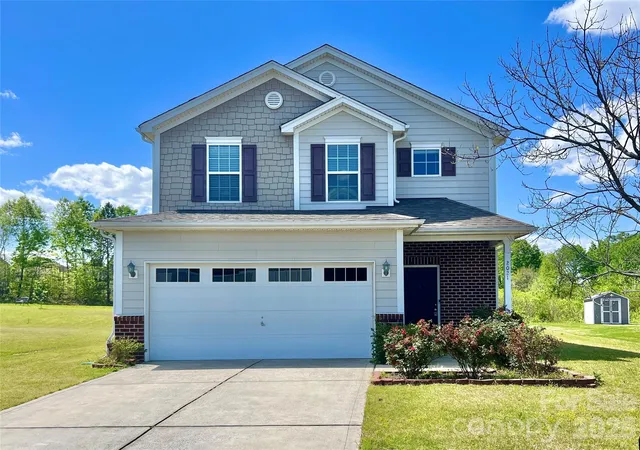 Photo 3 of Single family home for sale at 2021 Blue Strm Ln, Indian Trail, NC 28079 | MLS# 4379925 | Listing updated on 2026-09-19
