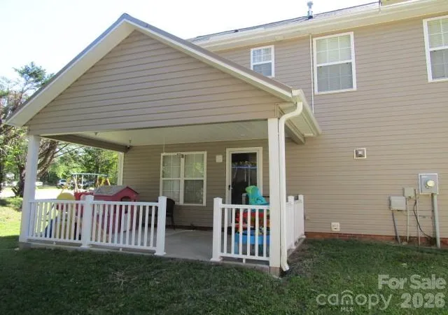 Photo 3 of Single family home for sale at 402 Trillium Ct Sw #1, Conover, NC 28613 | MLS# 4379930 | Listing updated on 2026-08-04