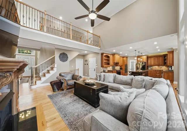 Photo 4 of Single family home for sale at 151 43rd Avenue Dr NW, Hickory, NC 28601 | MLS# 4379957 | Listing updated on 2026-06-12