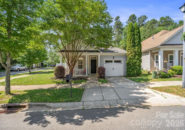 3rd image of 19303 Pocono Ln, Cornelius, NC 28031 | MLS# 4379962