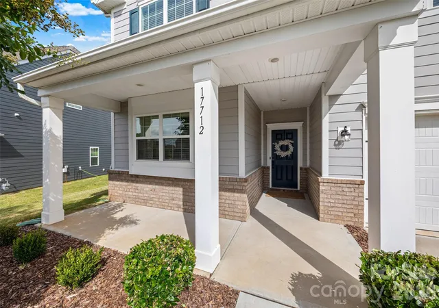 Photo 3 of Single family home for sale at 17712 Terryglass Ln, Charlotte, NC 28278 | MLS# 4379963 | Listing updated on 2026-09-13