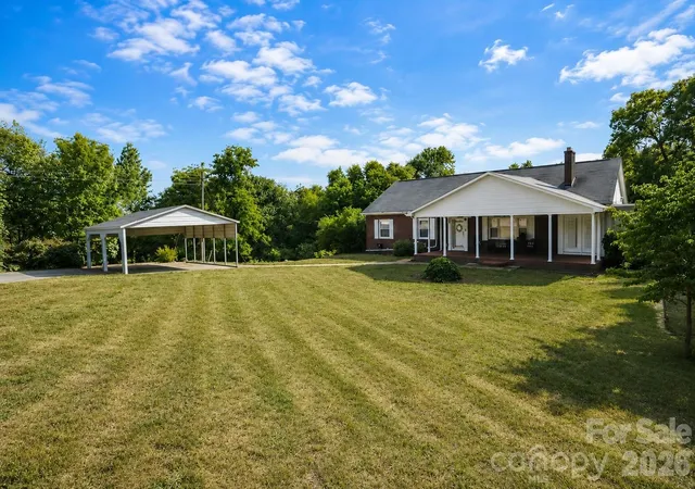 Photo 1 of Single family home for sale at 3021 Davis Park Rd, Gastonia, NC 28052 | MLS# 4380027 | Listing updated on 2026-08-21