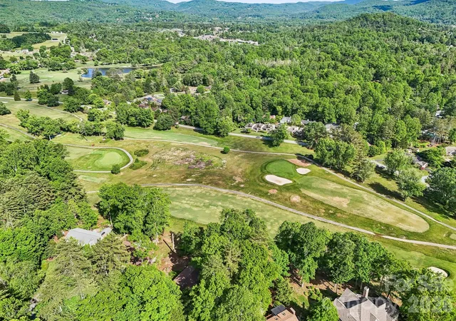 Homes for sale in Etowah, NC | 3 Greenbriar Woods Cir, Etowah, NC 28729 | MLS# 4380056