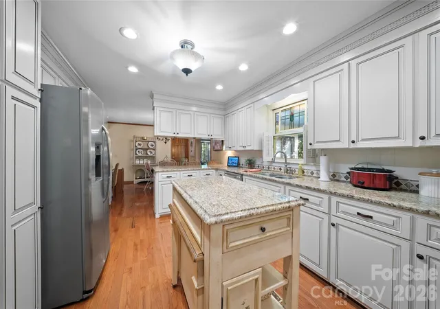 Photo 4 of Single family home for sale at 27211 Hedge Rd, Albemarle, NC 28001 | MLS# 4380078 | Listing updated on 2026-08-25