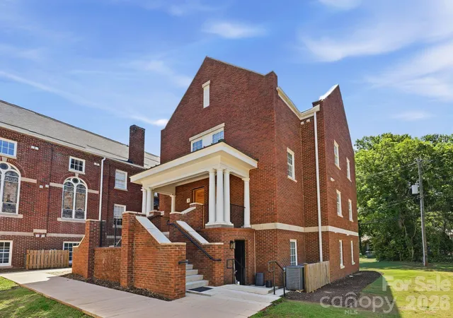 2nd image of 203 Grandin Rd #2, Charlotte, NC 28208 | MLS# 4380108