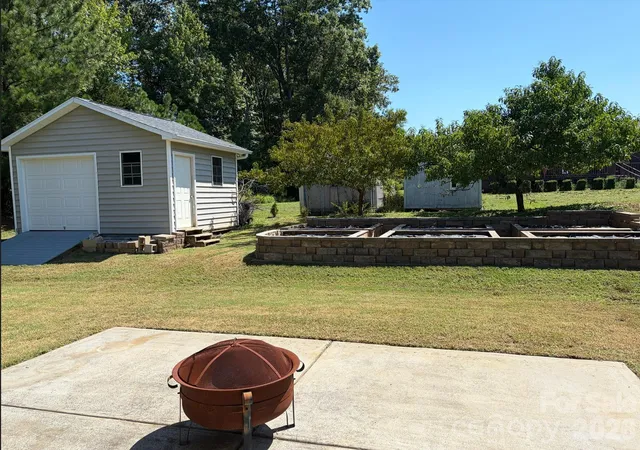 Photo 2 of Single family home for sale at 578 Daventry Ct, Clover, SC 29710 | MLS# 4380197 | Listing updated on 2026-08-25