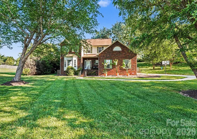 Photo 3 of Single family home for sale at 113 Browns Farm Rd, Salisbury, NC 28147 | MLS# 4380259 | Listing updated on 2026-09-25