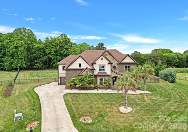1st image of 125 Leeward Shoals Ln, Mooresville, NC 28117 | MLS# 4380272