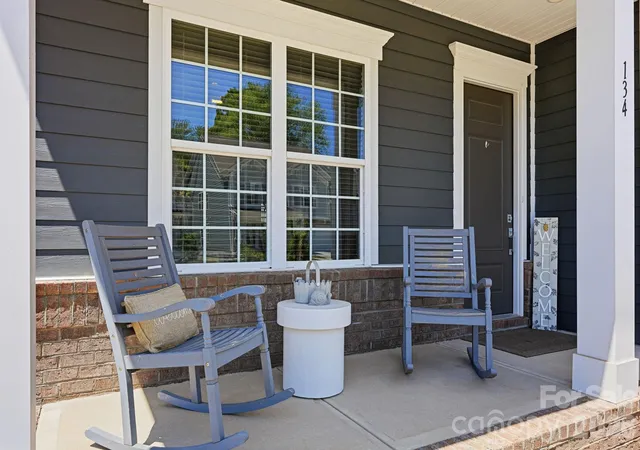 Photo 3 of Single family home for sale at 134 Winterberry St, Mooresville, NC 28117 | MLS# 4380343 | Listing updated on 2026-06-06