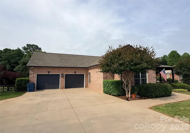 Homes for sale in Forest City, NC | 183 Burl Bridges Rd, Forest City, NC 28043 | MLS# 4380430