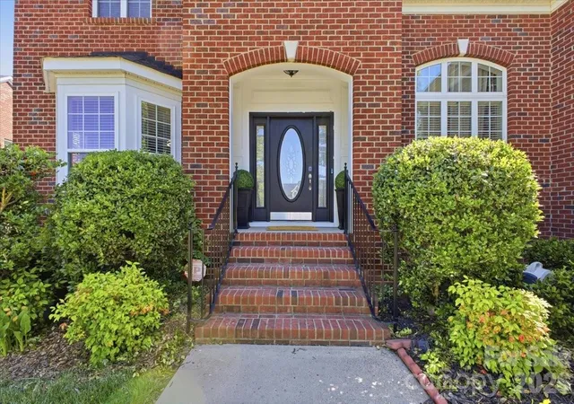 4th image of 1825 Laveta Rd, Charlotte, NC 28269 | MLS# 4380433