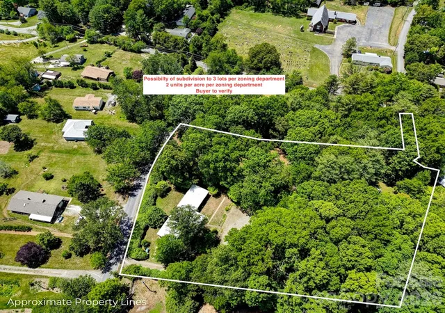 Photo 2 of Single family home for sale at 20 Reed Rd, Asheville, NC 28805 | MLS# 4380460 | Listing updated on 2026-09-09