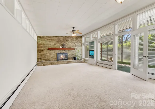 Photo 4 of Single family home for sale at 20 Reed Rd, Asheville, NC 28805 | MLS# 4380460 | Listing updated on 2026-09-09