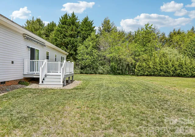 Homes for sale in Hendersonville, NC | 464 Riverwind Dr, Hendersonville, NC 28739 | MLS# 4380506