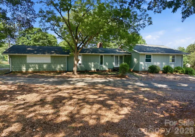 1st image of 4571 Laurelwood Ct, Concord, NC 28025 | MLS# 4380511