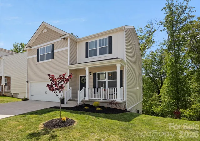 Photo 3 of Single family home for sale at 734 Fountain Park Blvd, Asheville, NC 28806 | MLS# 4380533 | Listing updated on 2026-07-26
