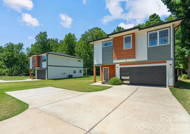 Photo 2 of Single family home for sale at 8925 Harrisburg Rd, Charlotte, NC 28215 | MLS# 4380579 | Listing updated on 2026-09-24