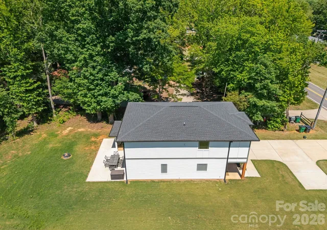 Photo 3 of Single family home for sale at 8925 Harrisburg Rd, Charlotte, NC 28215 | MLS# 4380579 | Listing updated on 2026-09-24