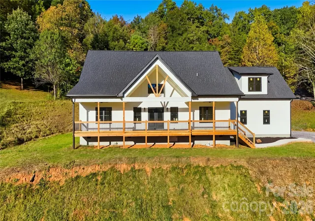 Photo 1 of Single family home for sale at 431 Tahlfield Rd, Sylva, NC 28779 | MLS# 4380590 | Listing updated on 2026-10-17