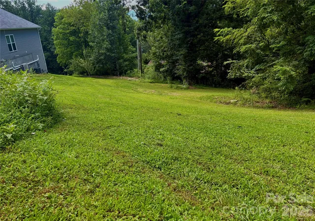 37th image of 127 Cairens Ridge Dr, Mills River, NC 28759 | MLS# 4380614