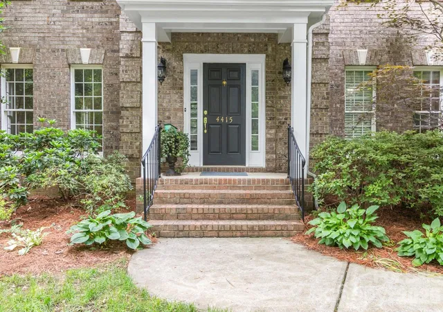 2nd image of 4415 Everclear Ct, Charlotte, NC 28216 | MLS# 4380628