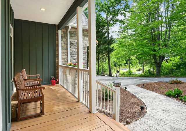 Photo 3 of Single family home for sale at 314 Woodland Dr, Swannanoa, NC 28778 | MLS# 4380630 | Listing updated on 2026-09-06