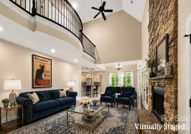 Photo 4 of Single family home for sale at 314 Woodland Dr, Swannanoa, NC 28778 | MLS# 4380630 | Listing updated on 2026-09-06