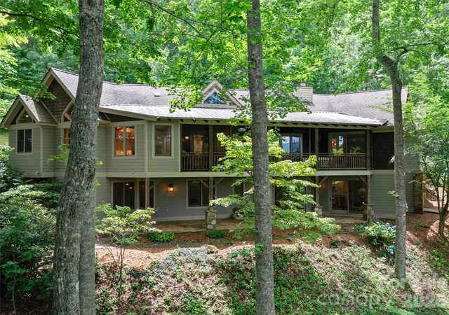 Homes for sale in Spruce Pine, NC | 71 Chestnut Hill Rd, Spruce Pine, NC 28777 | MLS# 4380652