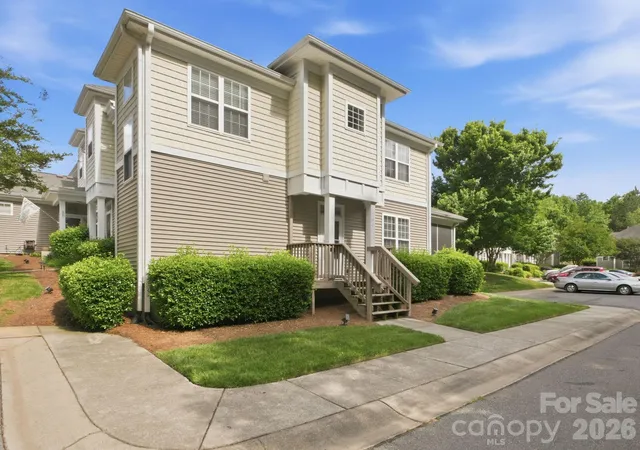 Photo 3 of Townhouse for sale at 921 Ashworth Dr, Gastonia, NC 28054 | MLS# 4380678 | Listing updated on 2026-10-01