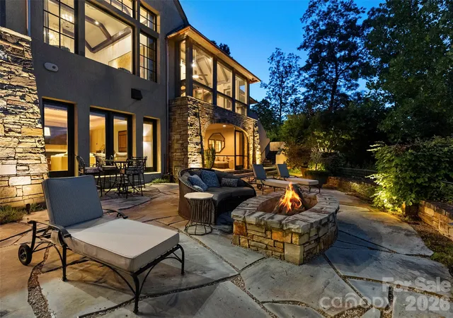 4th image of 1929 Tree View Trl, Arden, NC 28704 | MLS# 4380679