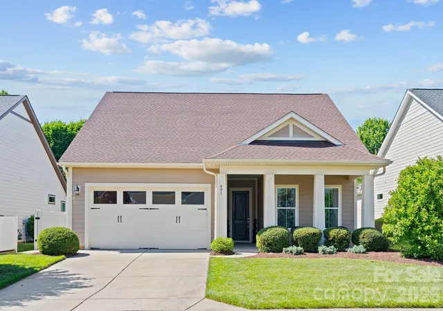 Photo 1 of Single family home for sale at 491 Granite Lake Ct, Denver, NC 28037 | MLS# 4380762 | Listing updated on 2026-10-06