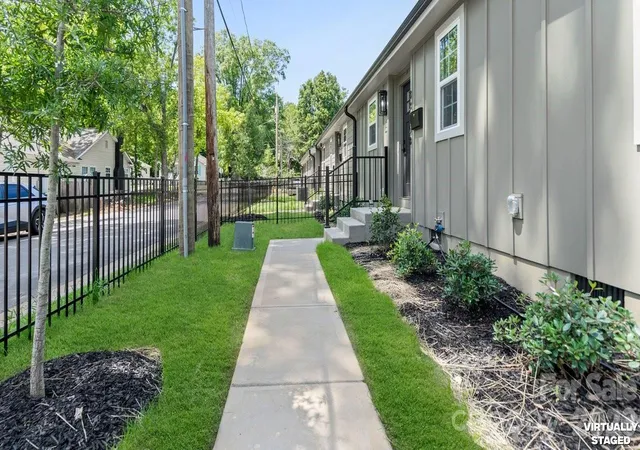 3rd image of 3320 Boyd St #B, Charlotte, NC 28208 | MLS# 4380768
