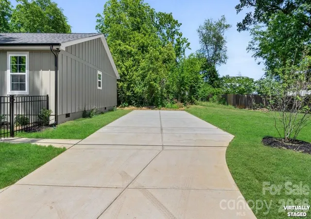 4th image of 3320 Boyd St #B, Charlotte, NC 28208 | MLS# 4380768