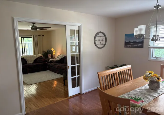 5th image of 610 Britton Creek Dr, Hendersonville, NC 28791