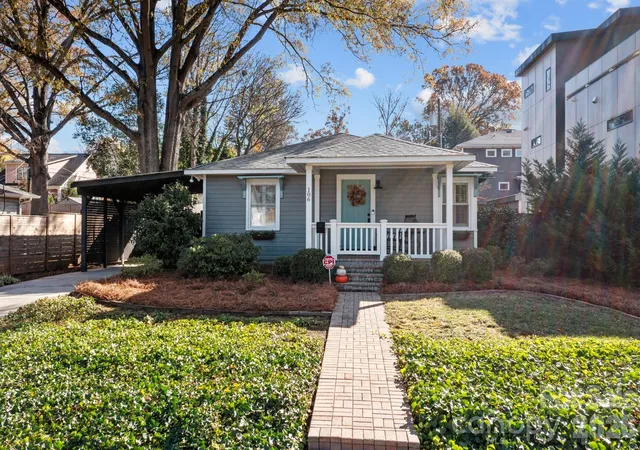 Photo 2 of Single family home for sale at 106 N Turner Ave, Charlotte, NC 28216 | MLS# 4380792 | Listing updated on 2026-09-16