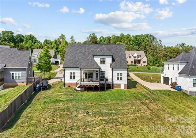 3rd image of 7105 Rae Farms Wy, Greensboro, NC 27455 | MLS# 4380793