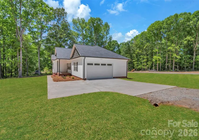 Photo 2 of Single family home for sale at 4611 Knox Bailey Ln, Lancaster, SC 29720 | MLS# 4380796 | Listing updated on 2026-10-05