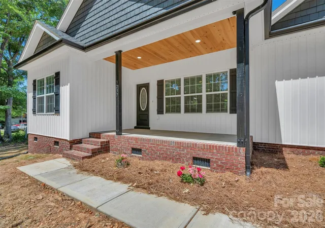 Photo 3 of Single family home for sale at 4611 Knox Bailey Ln, Lancaster, SC 29720 | MLS# 4380796 | Listing updated on 2026-10-05