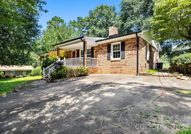 24th image of 320 Amhurst Dr, Kings Mountain, NC 28086 | MLS# 4380797