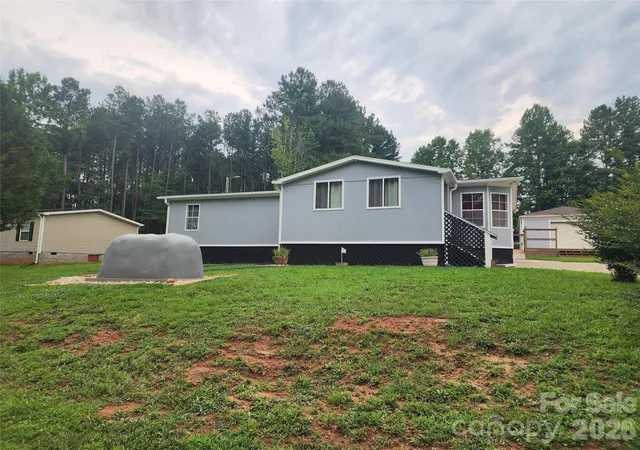 Photo 2 of Single family home for sale at 189 Brook Crk Dr, Troutman, NC 28166 | MLS# 4380851 | Listing updated on 2026-08-19