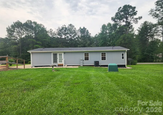 Photo 4 of Single family home for sale at 189 Brook Crk Dr, Troutman, NC 28166 | MLS# 4380851 | Listing updated on 2026-08-19