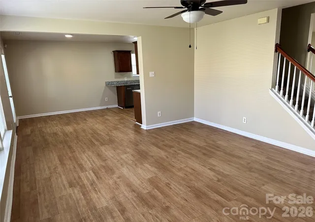 3rd image of 3042 Meadow Knoll Dr, Charlotte, NC 28269 | MLS# 4380868