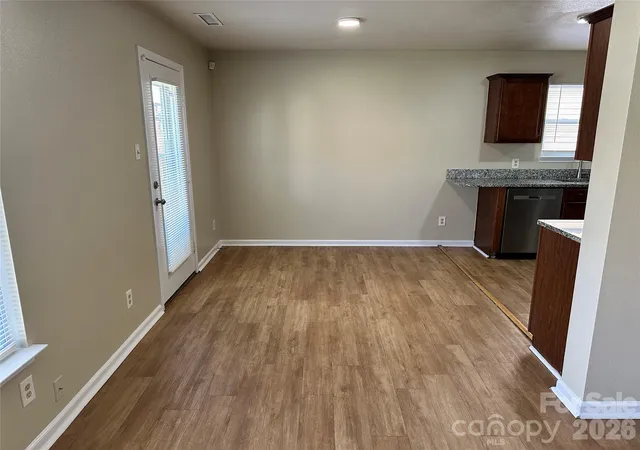 5th image of 3042 Meadow Knoll Dr, Charlotte, NC 28269 | MLS# 4380868
