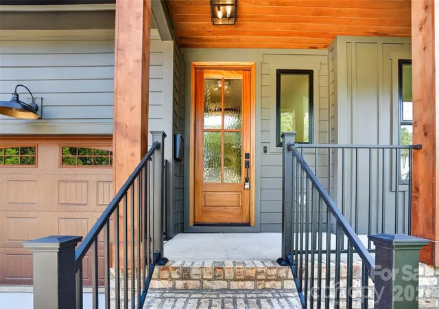 3rd image of 421 W Cama St, Charlotte, NC 28217 | MLS# 4380920