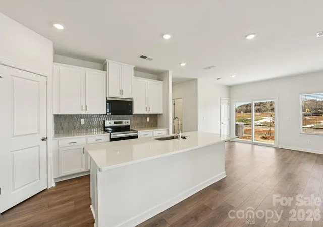 4th image of 9036 Foggy Brook Loop, Charlotte, NC 28269 | MLS# 4380953